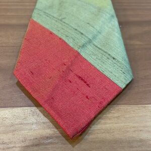 100% silk tie